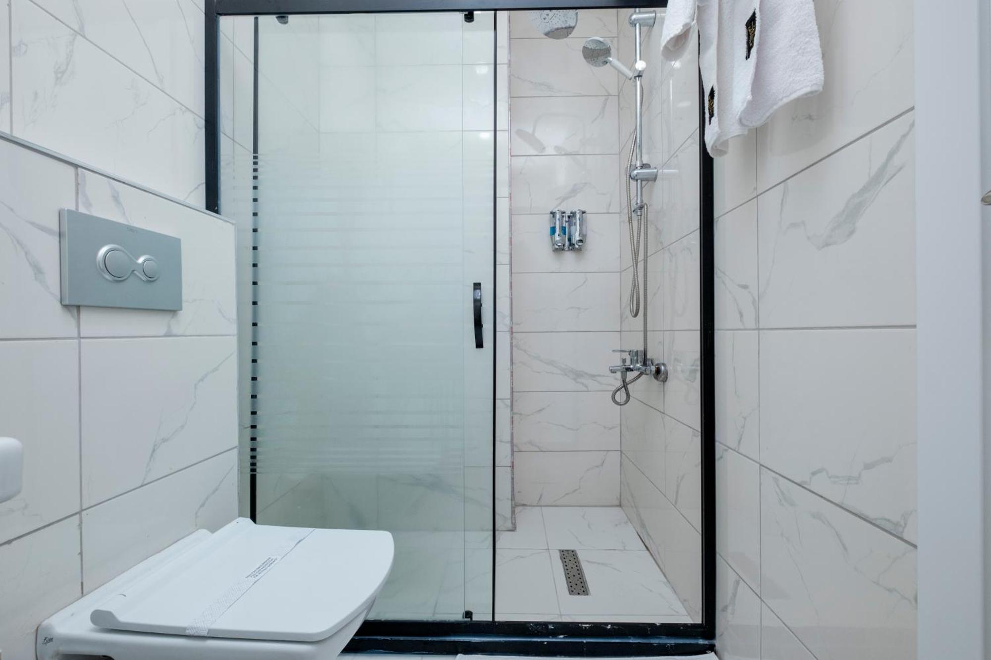 Lavender Airport Hotel Arnavutkoy Экстерьер фото