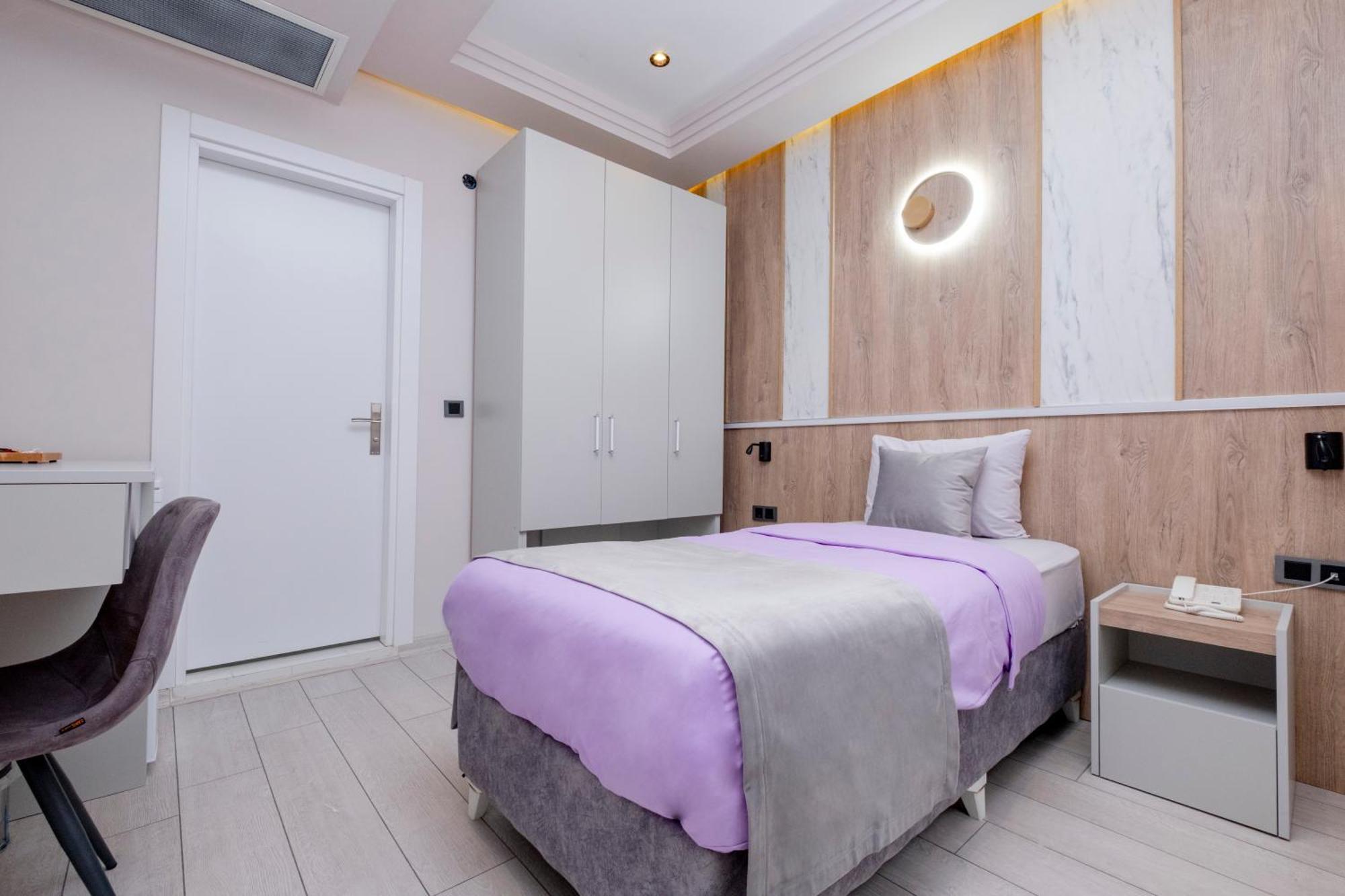 Lavender Airport Hotel Arnavutkoy Экстерьер фото